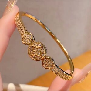 18k Gold Plated Clover Diamond Bracelet Bangle